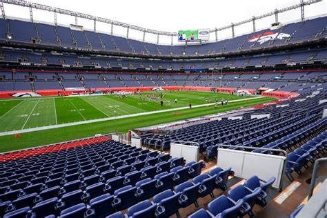 Denver Broncos ask for fan feedback on potential new stadium